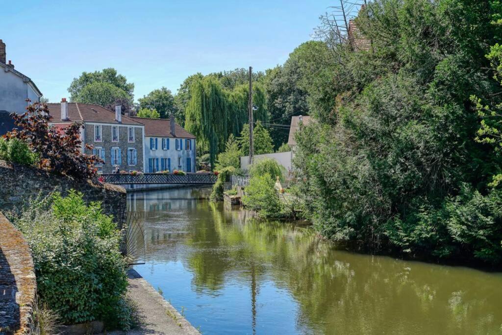 Studio Charmant Au Coeur Du Vieux Corbeil Корбей-Эссон Экстерьер фото