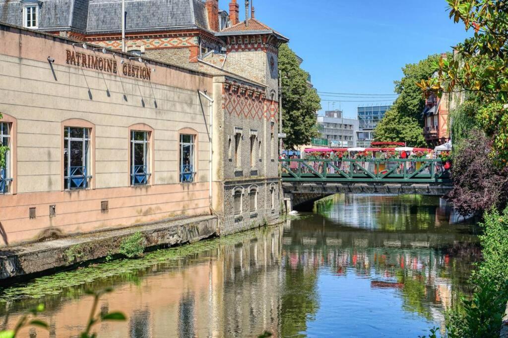 Studio Charmant Au Coeur Du Vieux Corbeil Корбей-Эссон Экстерьер фото